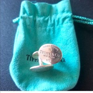 Tiffany’s Sterling Silver Return to Tiffany’s collection cuff links - mint